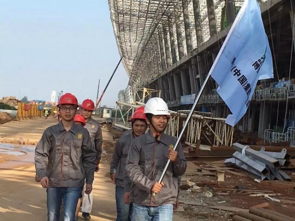 武漢天河機(jī)場(chǎng)項(xiàng)目_輕質(zhì)隔墻板生產(chǎn)線設(shè)備_輕質(zhì)隔墻板設(shè)備-湖北博悅佳實(shí)業(yè)有限公司